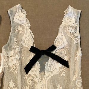VICTORIA’S SECRET | Lace Leotard